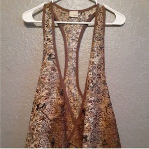 Daytrip by Buckle vest